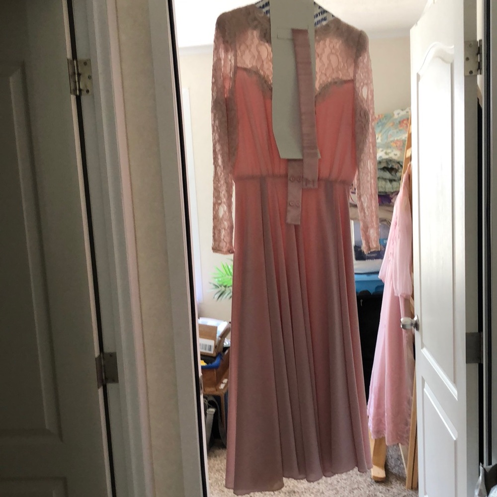 Mother of Groom Lace Sleeve Dry Cleaned EUC Dress